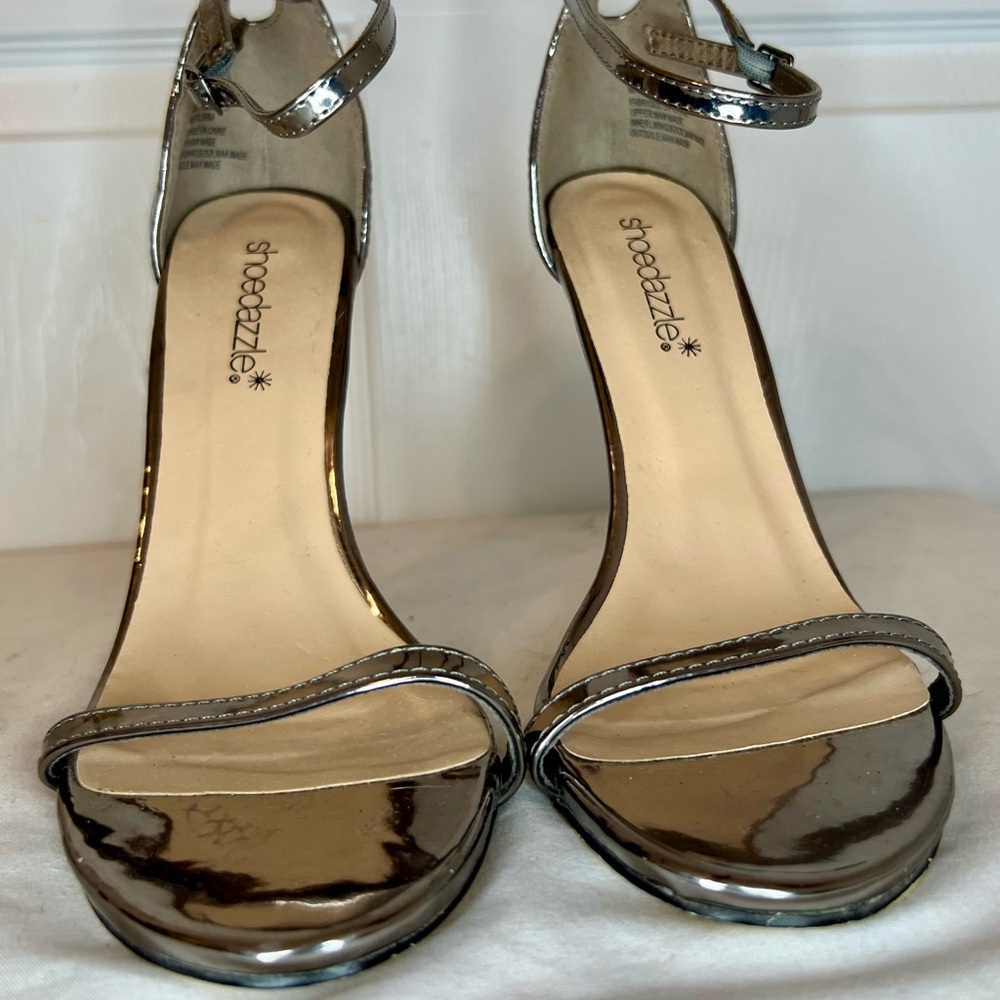 Shoe Dazzle Mirrored Pewter Color Ankle Strap Stiletto Size 7 👡